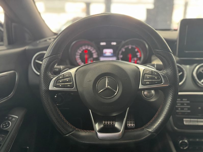 
								MERCEDES-BENZ Clase CLA CLA 220 d completo									