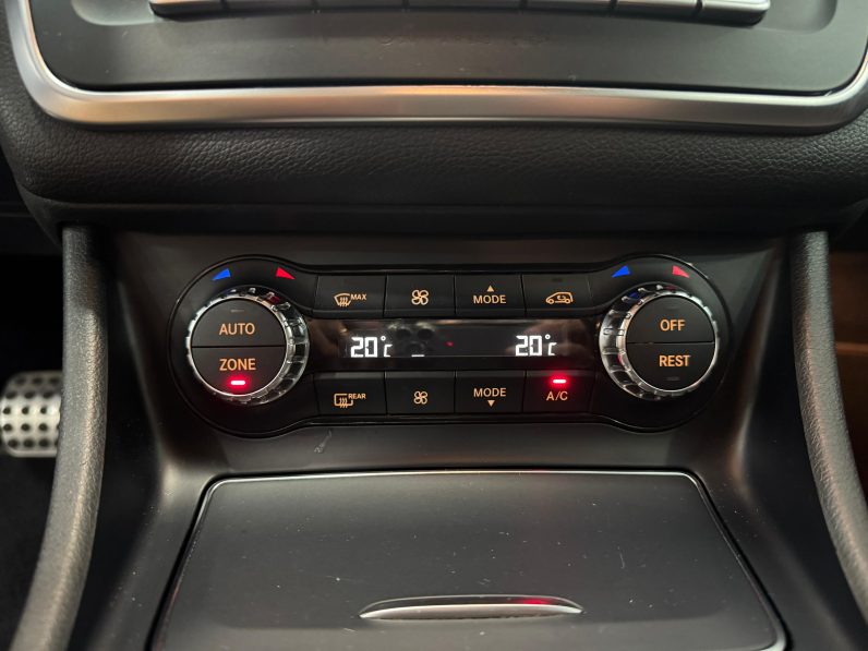 
								MERCEDES-BENZ Clase CLA CLA 220 d completo									