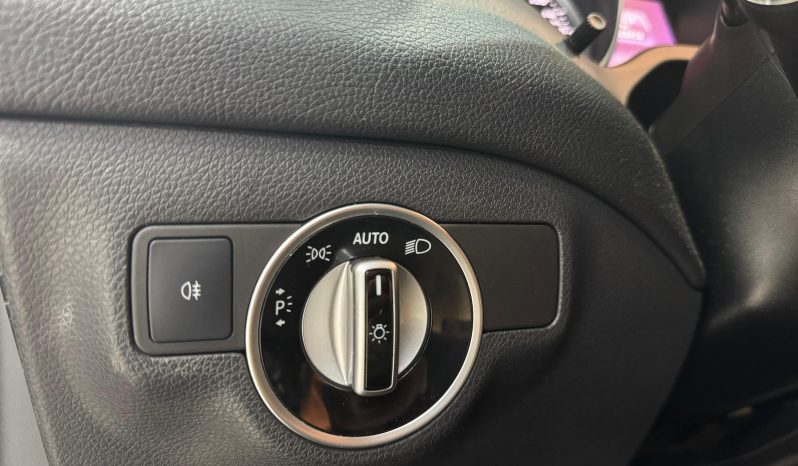 
								MERCEDES-BENZ Clase CLA CLA 220 d completo									