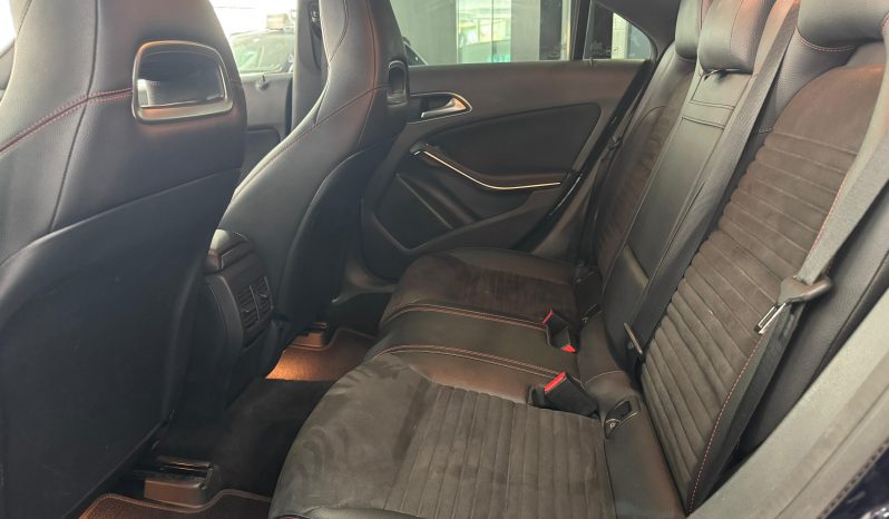 
								MERCEDES-BENZ Clase CLA CLA 220 d completo									