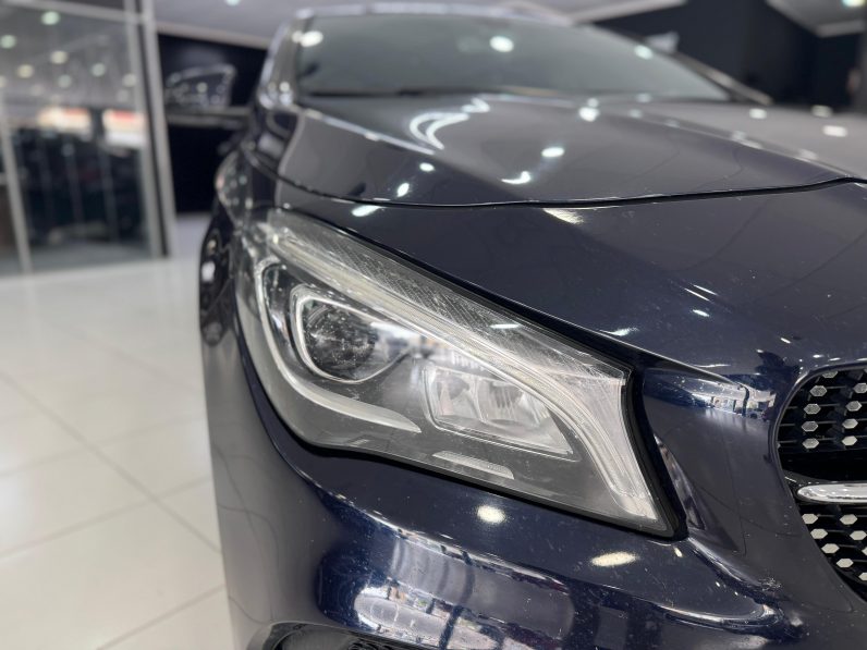 
								MERCEDES-BENZ Clase CLA CLA 220 d completo									