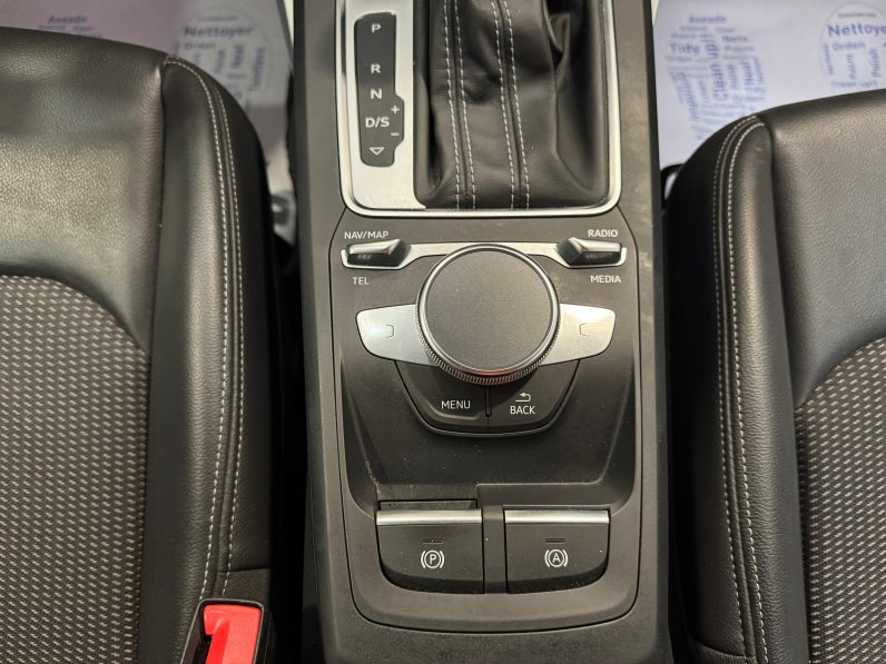 
								AUDI Q2 S line 35 TDI S tronic completo									