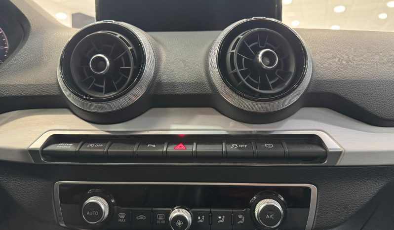 
								AUDI Q2 S line 35 TDI S tronic completo									