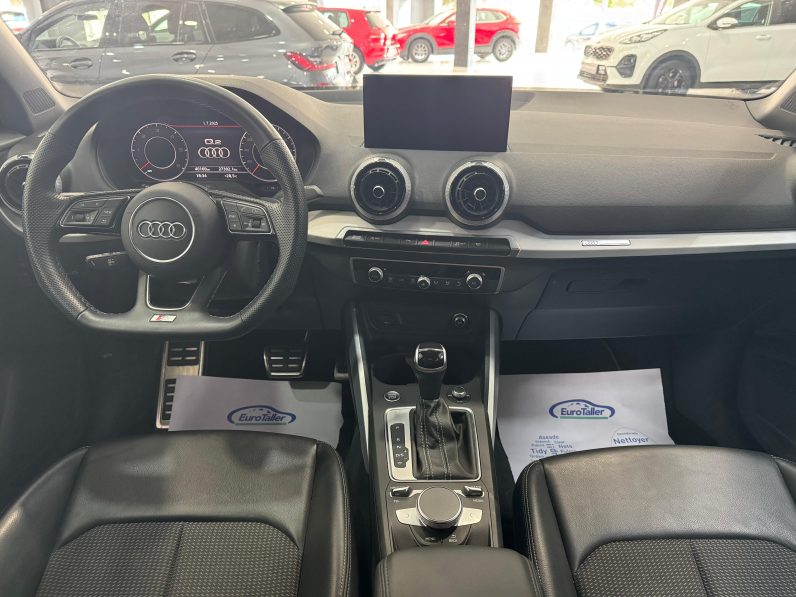 
								AUDI Q2 S line 35 TDI S tronic completo									