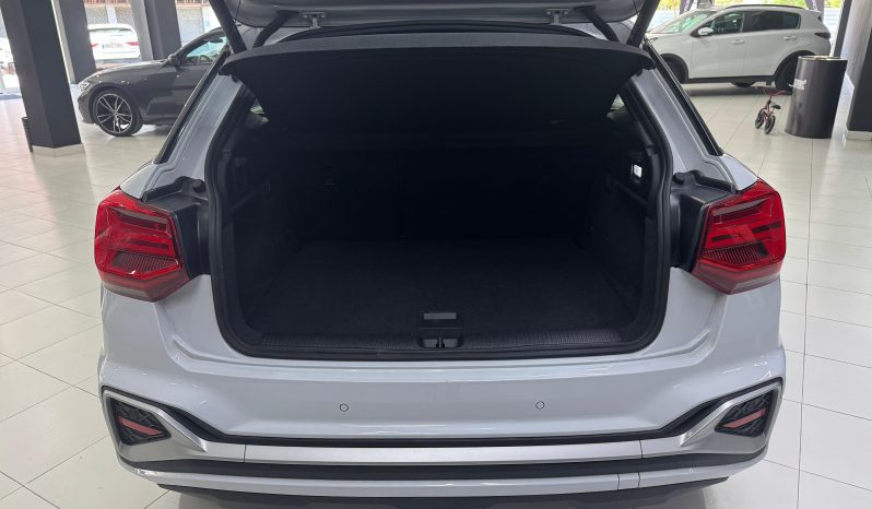 
								AUDI Q2 S line 35 TDI S tronic completo									