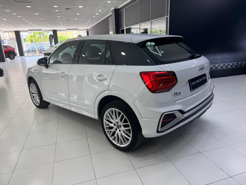 
								AUDI Q2 S line 35 TDI S tronic completo									