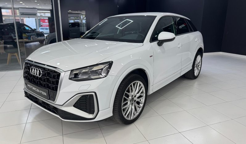 
								AUDI Q2 S line 35 TDI S tronic completo									