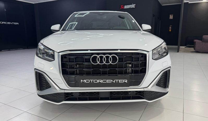 
								AUDI Q2 S line 35 TDI S tronic completo									