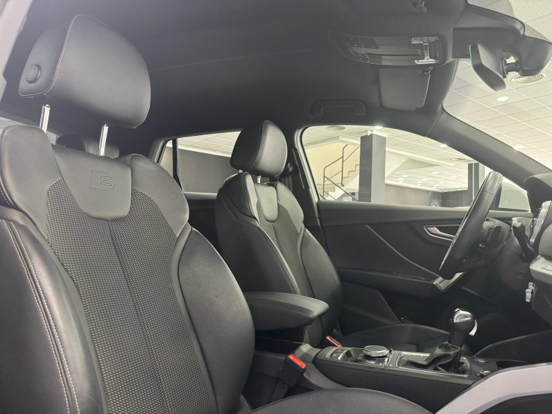 
								AUDI Q2 S line 35 TDI S tronic completo									