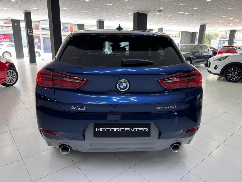 
								BMW X2 sDrive18d M completo									