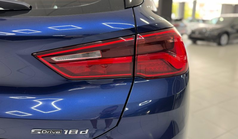 
								BMW X2 sDrive18d M completo									