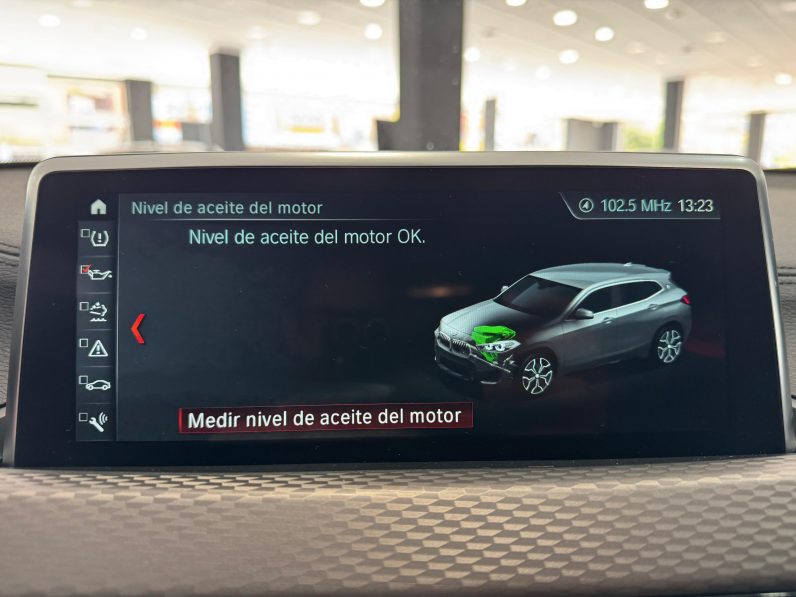 
								BMW X2 sDrive18d M completo									