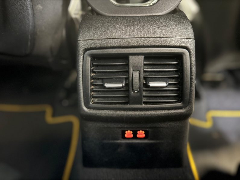 
								BMW X2 sDrive18d M completo									