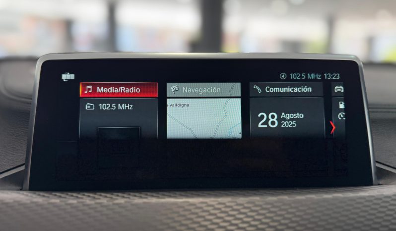 
								BMW X2 sDrive18d M completo									