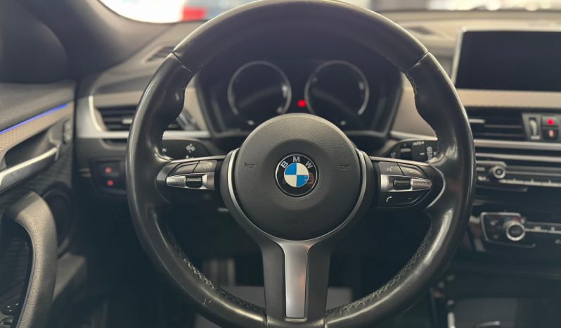 
								BMW X2 sDrive18d M completo									