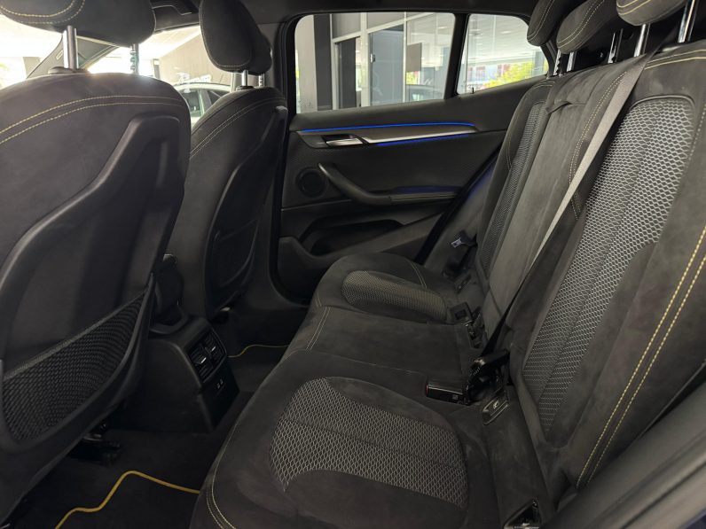 
								BMW X2 sDrive18d M completo									