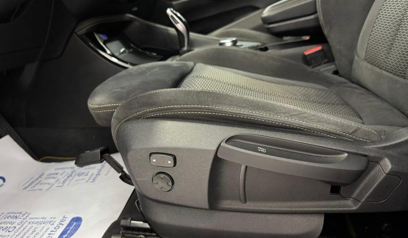 
								BMW X2 sDrive18d M completo									