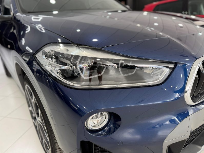 
								BMW X2 sDrive18d M completo									