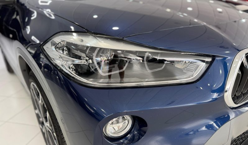 
								BMW X2 sDrive18d M completo									
