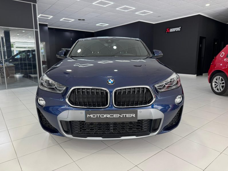 
								BMW X2 sDrive18d M completo									