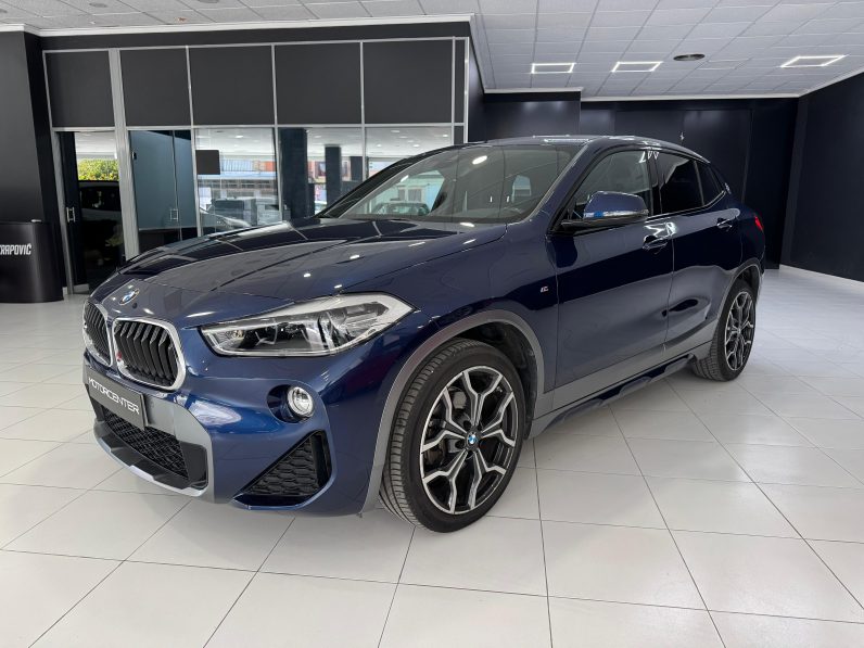 
								BMW X2 sDrive18d M completo									