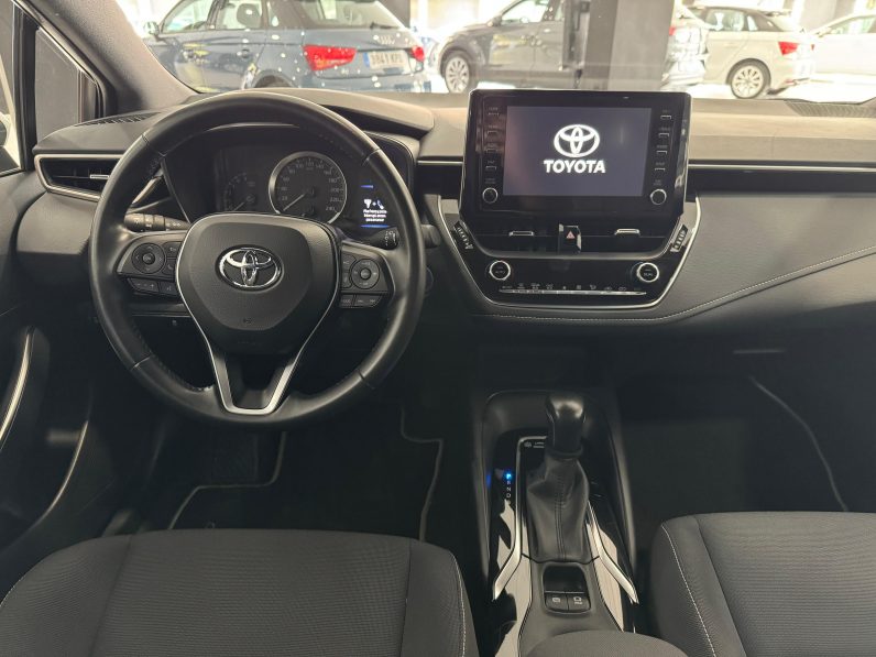 
								TOYOTA Corolla 1.8 125H ACTIVE TECH ECVT completo									