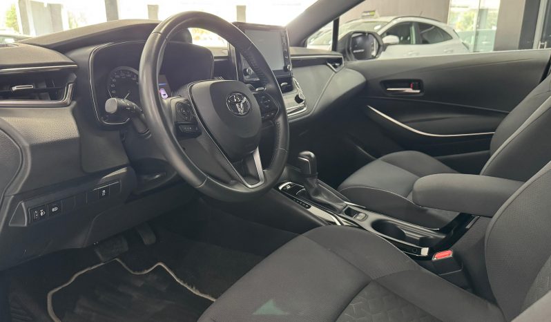 
								TOYOTA Corolla 1.8 125H ACTIVE TECH ECVT completo									