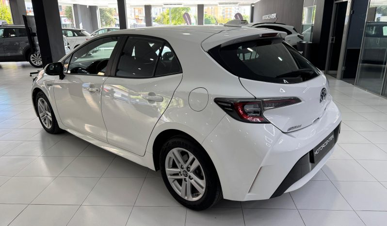 
								TOYOTA Corolla 1.8 125H ACTIVE TECH ECVT completo									
