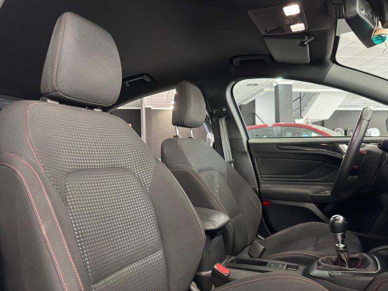 
								Ford Focus 1.0 Ecoboost ST Line 2020 completo									
