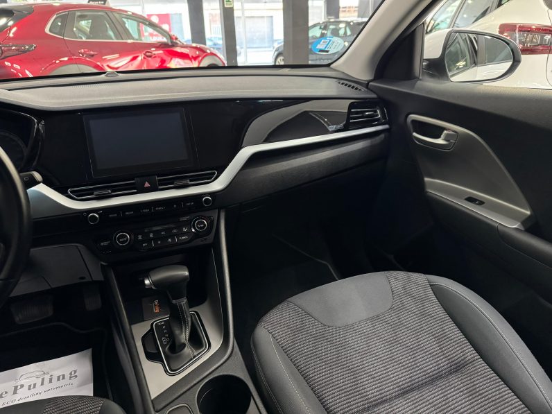 
								KIA Niro 1.6 GDi HEV Concept completo									