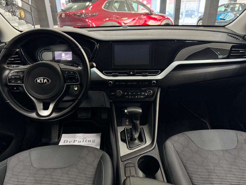 
								KIA Niro 1.6 GDi HEV Concept completo									