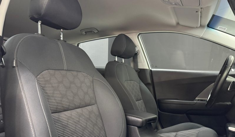 
								KIA Niro 1.6 GDi HEV Concept completo									