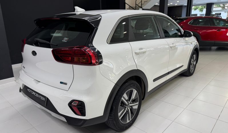 
								KIA Niro 1.6 GDi HEV Concept completo									