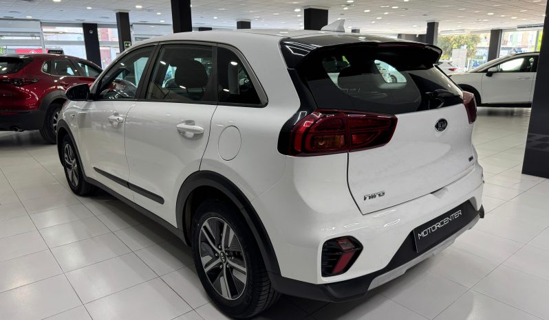 
								KIA Niro 1.6 GDi HEV Concept completo									