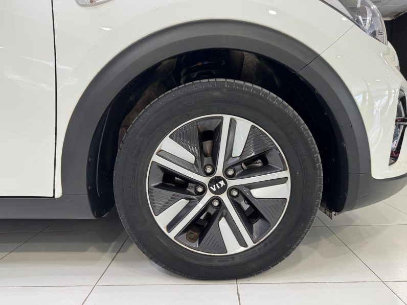 
								KIA Niro 1.6 GDi HEV Concept completo									