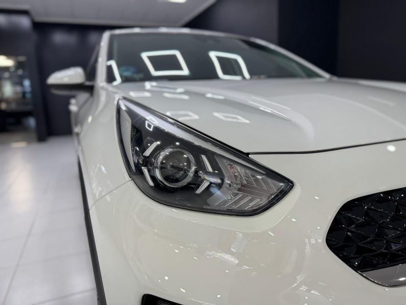 
								KIA Niro 1.6 GDi HEV Concept completo									