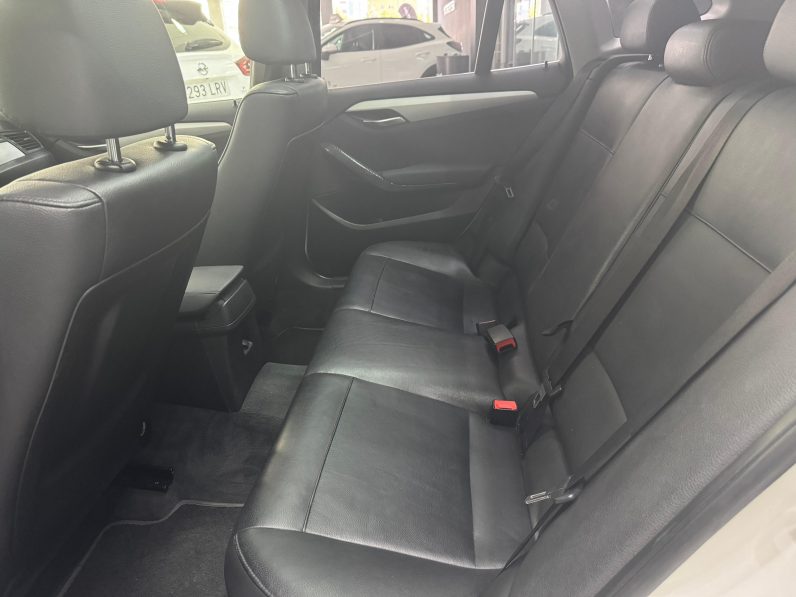 
								BMW X1 xDrive23d Auto completo									