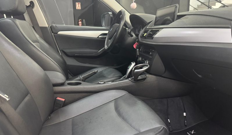
								BMW X1 xDrive23d Auto completo									