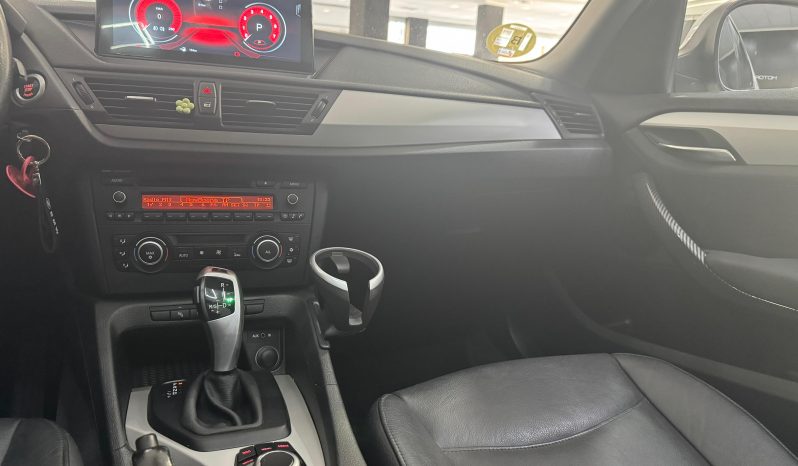 
								BMW X1 xDrive23d Auto completo									