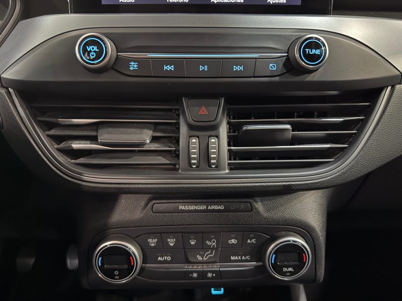 
								FORD Focus 1.0 Ecoboost MHEV Active Style completo									