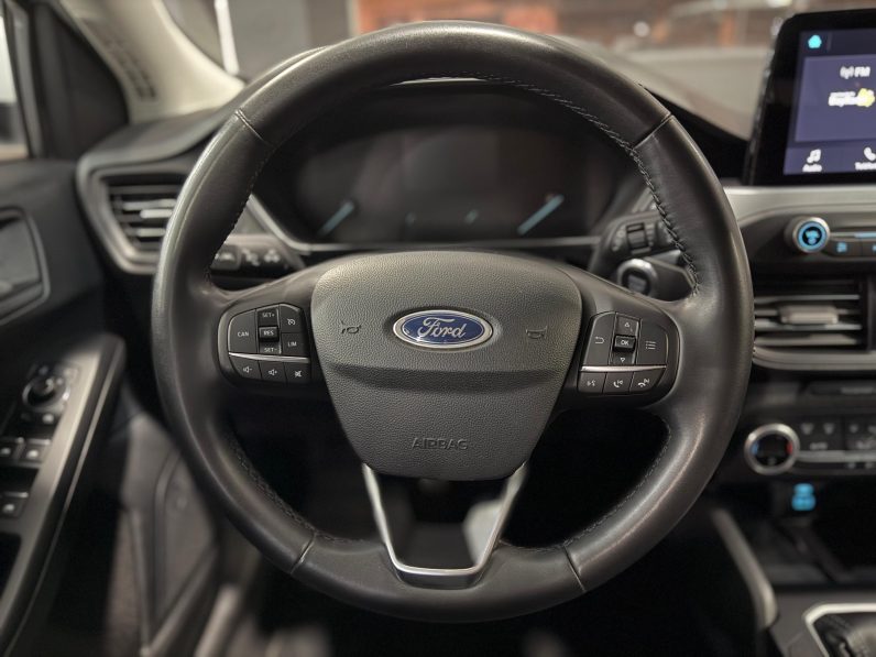 
								FORD Focus 1.0 Ecoboost MHEV Active Style completo									