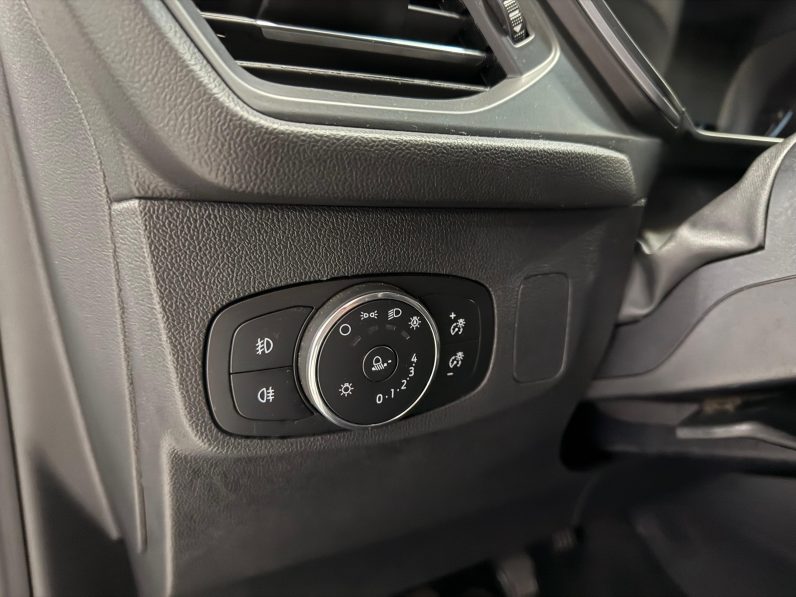 
								FORD Focus 1.0 Ecoboost MHEV Active Style completo									