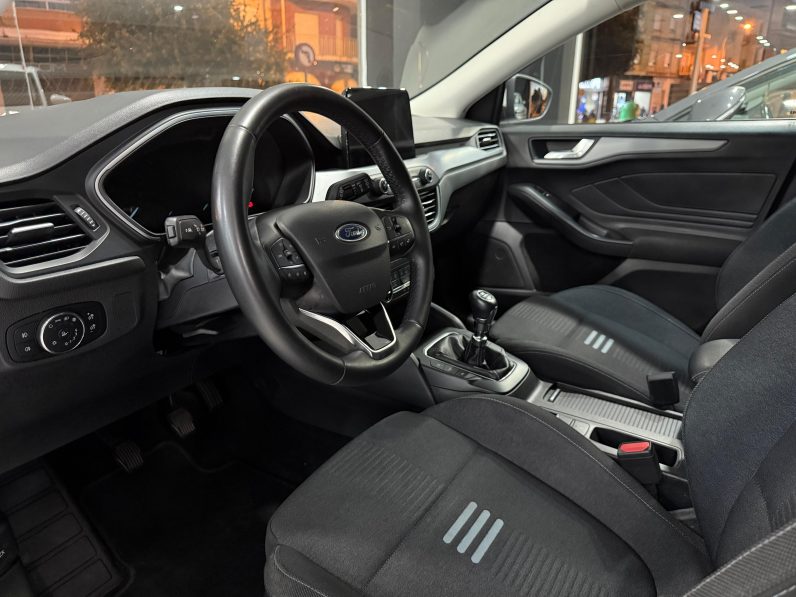 
								FORD Focus 1.0 Ecoboost MHEV Active Style completo									