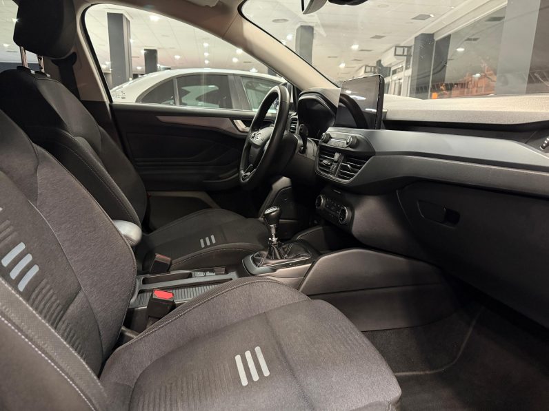 
								FORD Focus 1.0 Ecoboost MHEV Active Style completo									