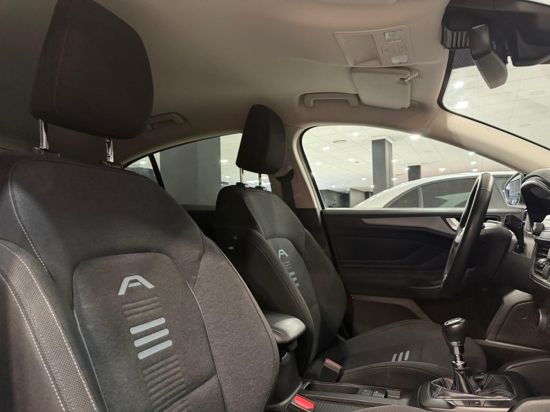 
								FORD Focus 1.0 Ecoboost MHEV Active Style completo									