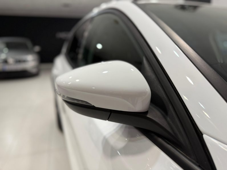 
								FORD Focus 1.0 Ecoboost MHEV Active Style completo									