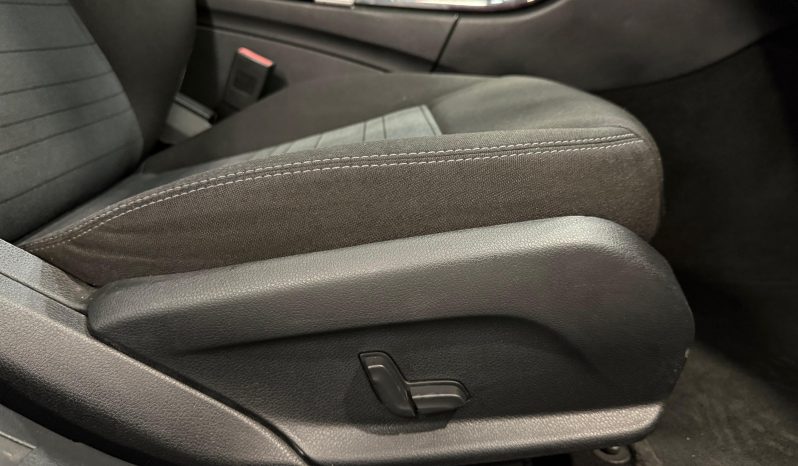 
								MERCEDES-BENZ Clase C C 180 d completo									