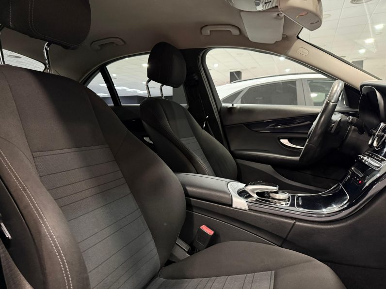 
								MERCEDES-BENZ Clase C C 180 d completo									