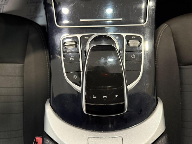 
								MERCEDES-BENZ Clase C C 180 d completo									