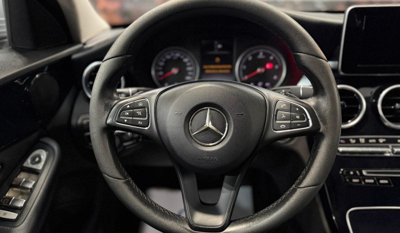 
								MERCEDES-BENZ Clase C C 180 d completo									